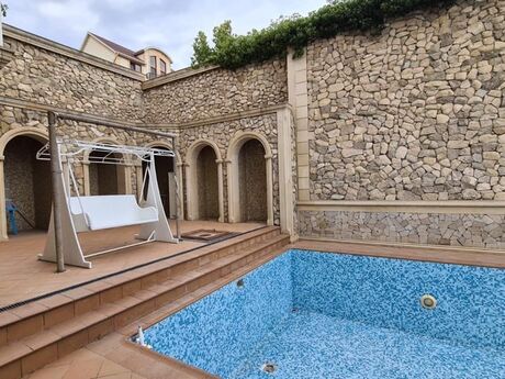 6 otaqlı həyət evi/bağ evi - Buzovna q. - 400 m²