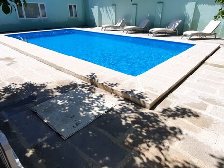 8 otaqlı həyət evi/bağ evi - Qusar - 420 m²