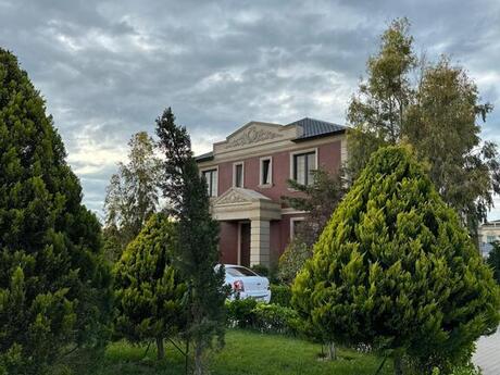 8 otaqlı həyət evi/bağ evi - Bilgəh q. - 500 m²