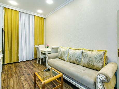 2 otaqlı yeni tikili - 28 May m. - 75 m²