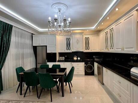 3 otaqlı yeni tikili - Yasamal r. - 180 m²