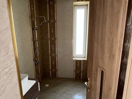 3 otaqlı həyət evi/bağ evi - Mərdəkan q. - 200 m²