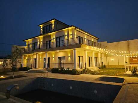 6 otaqlı həyət evi/bağ evi - Bilgəh q. - 400 m²