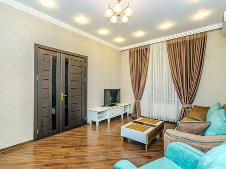 2 otaqlı köhnə tikili - Sahil m. - 80 m²