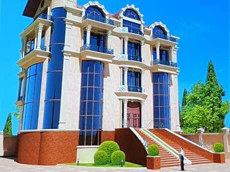 12 otaqlı həyət evi/bağ evi - Əhmədli q. - 1200 m²