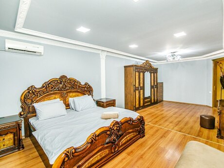 4 otaqlı köhnə tikili - 28 May m. - 140 m²