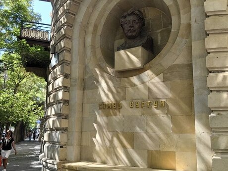 Объявление №4398001 - Баку, м. Сахил, 4-комн., 130 м², 2/3 этаж