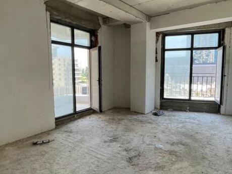 4 otaqlı mənzil, 180 m², 28 May: 970 000 ₼ 5