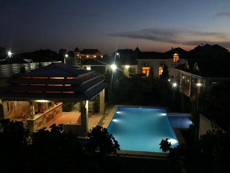 5 otaqlı həyət evi/bağ evi - Mərdəkan q. - 400 m²