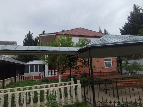 5 otaqlı həyət evi/bağ evi - Xudat - 200 m²