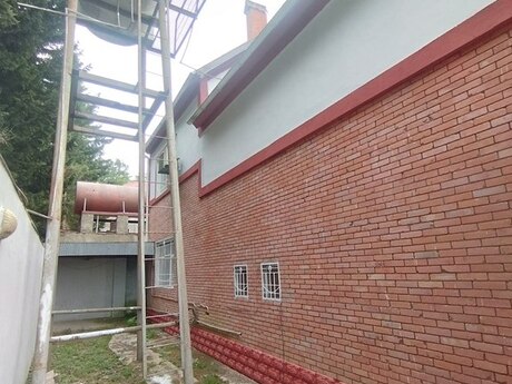 5 otaqlı həyət evi/bağ evi - Xudat - 200 m²