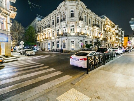 3 otaqlı köhnə tikili - Sahil m. - 90 m²