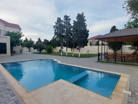 5 otaqlı həyət evi/bağ evi - Mərdəkan q. - 350 m²