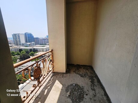 4 otaqlı yeni tikili - Nəsimi r. - 157 m²
