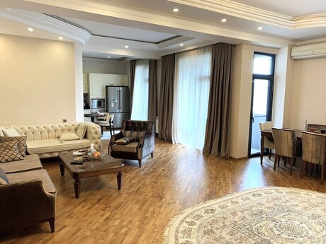 Elan №4411673 - Bakı, Gənclik m., 4 otaqlı, 205.5 m², 7/16 mərtəbə