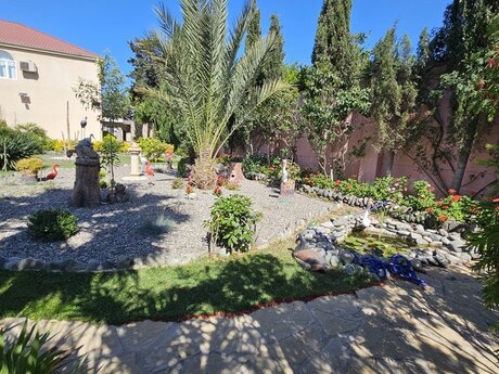 6 otaqlı həyət evi/bağ evi - Mərdəkan q. - 400 m²