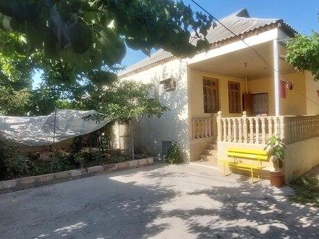 4 otaqlı həyət evi/bağ evi - Biləcəri q. - 120 m²