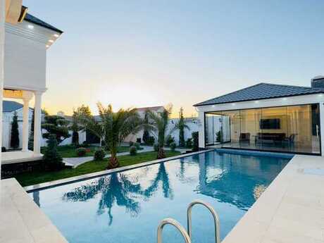 6 otaqlı həyət evi/bağ evi - Mərdəkan q. - 400 m²