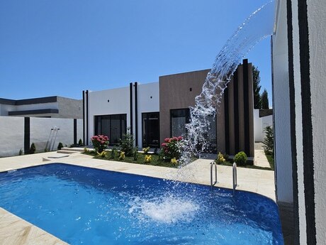 4 otaqlı həyət evi/bağ evi - Mərdəkan q. - 160 m²