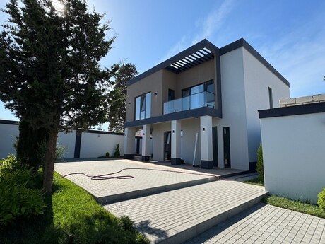 4 otaqlı həyət evi/bağ evi - Mərdəkan q. - 200 m²