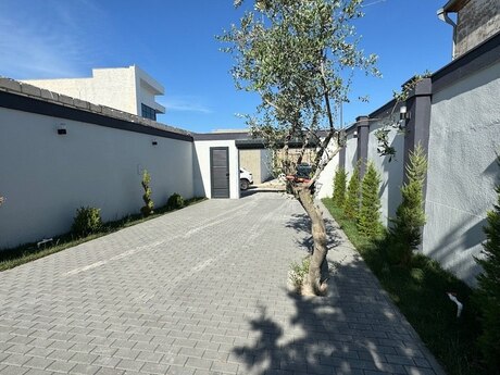 4 otaqlı həyət evi/bağ evi - Mərdəkan q. - 200 m²