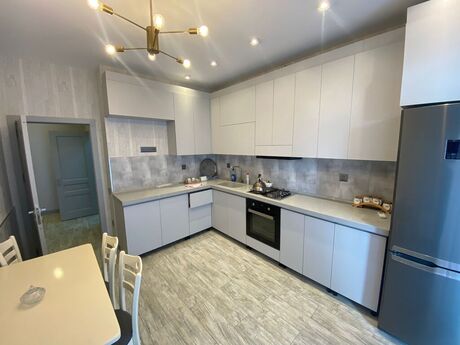 3-room apartment for rent, 120 m², Nəsimi: 1 400 ₼/mo 5