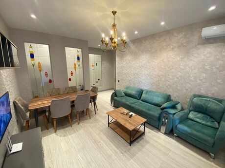 3-room apartment for rent, 120 m², Nəsimi: 1 400 ₼/mo 4