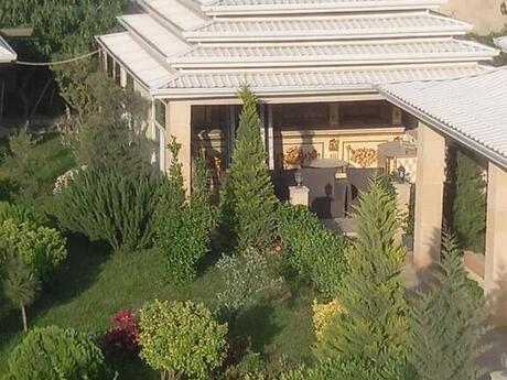 5 otaqlı həyət evi/bağ evi - Mərdəkan q. - 400 m²