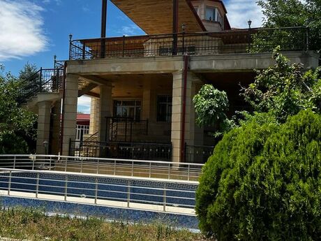 8 otaqlı həyət evi/bağ evi - Abşeron r. - 601 m²