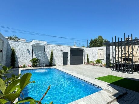 5 otaqlı həyət evi/bağ evi - Mərdəkan q. - 300 m²