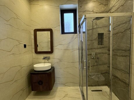 House with Garden, Villa For Sale