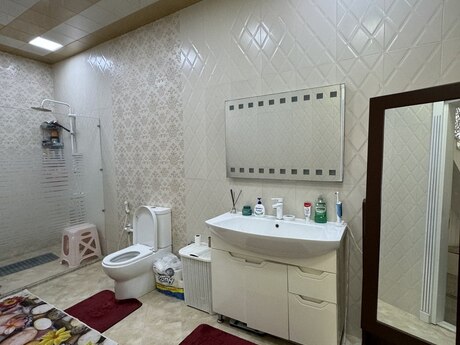 House with Garden, Villa For Sale