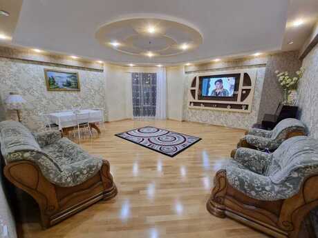 4 otaqlı yeni tikili - Nəriman Nərimanov m. - 157 m²