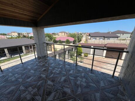 6 otaqlı həyət evi/bağ evi - Şüvəlan q. - 270 m²