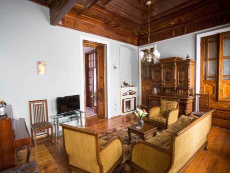 5 otaqlı həyət evi/bağ evi - İçəri Şəhər m. - 200 m²