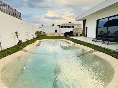 4 otaqlı həyət evi/bağ evi - Nardaran q. - 240 m²