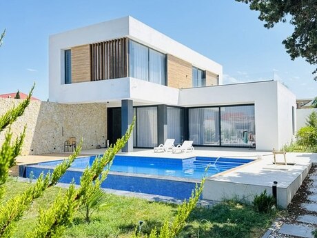 4 otaqlı həyət evi/bağ evi - Şüvəlan q. - 240 m²
