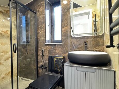 House with Garden, Villa For Sale