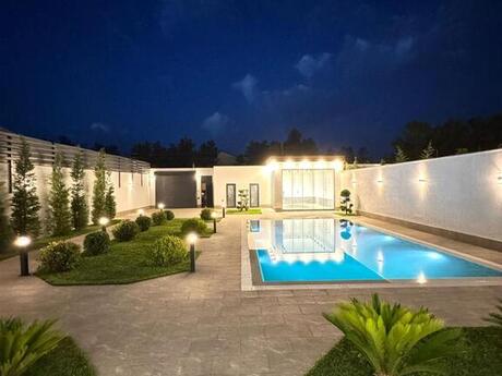 5 otaqlı həyət evi/bağ evi - Mərdəkan q. - 300 m²