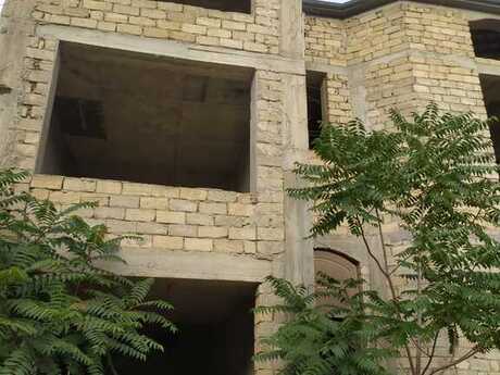 6 otaqlı həyət evi/bağ evi - Badamdar q. - 400 m²