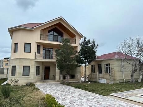5 otaqlı həyət evi/bağ evi - Hövsan q. - 300 m²