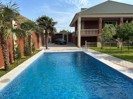 4 otaqlı həyət evi/bağ evi - Mərdəkan q. - 240 m²