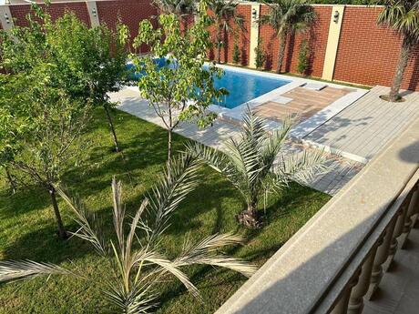 4 otaqlı həyət evi/bağ evi - Mərdəkan q. - 240 m²