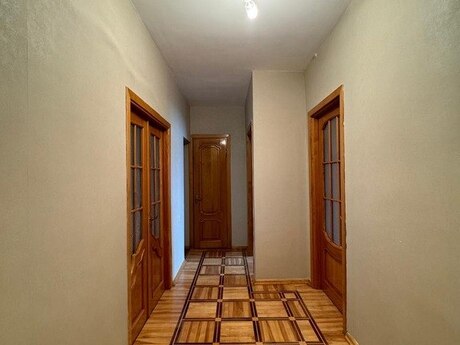 3 otaqlı köhnə tikili - Bakıxanov q. - 75 m²