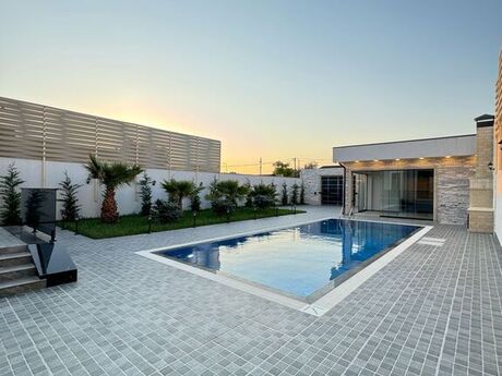 6 otaqlı həyət evi/bağ evi - Mərdəkan q. - 400 m²