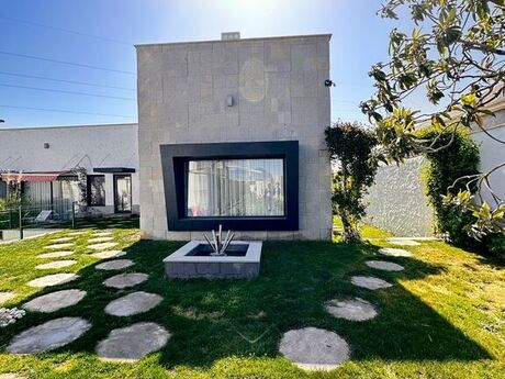 4 otaqlı həyət evi/bağ evi - Mərdəkan q. - 250 m²
