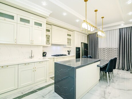 4 otaqlı yeni tikili - İçəri Şəhər m. - 180 m²