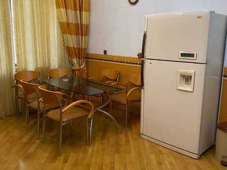 5 otaqlı həyət evi/bağ evi - Sabunçu r. - 350 m²