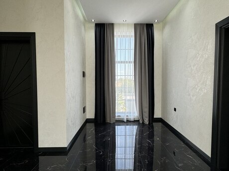 House with Garden, Villa For Sale