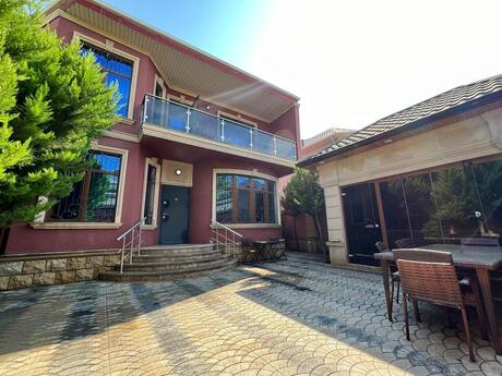 4 otaqlı həyət evi/bağ evi - Qaraçuxur q. - 190 m²